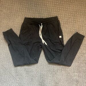 Vuori Performance Jogger Sweatpant Women’s Small grey black